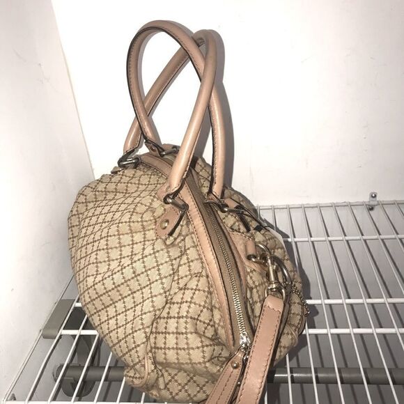 Authentic Gucci tote with strap - Picture 9 of 16